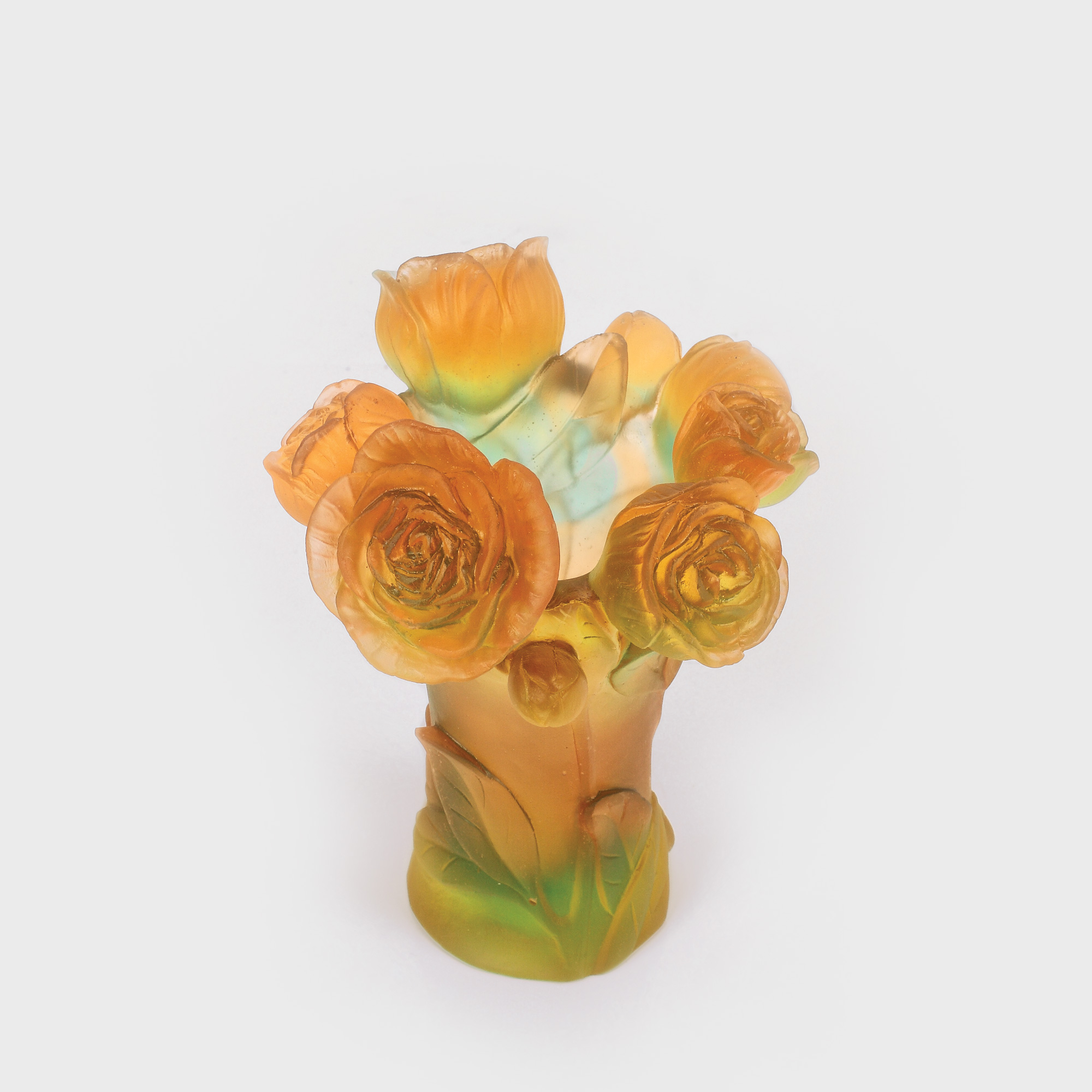 Superb vas Daum Nancy, design contemporan, decorat cu flori de bujor