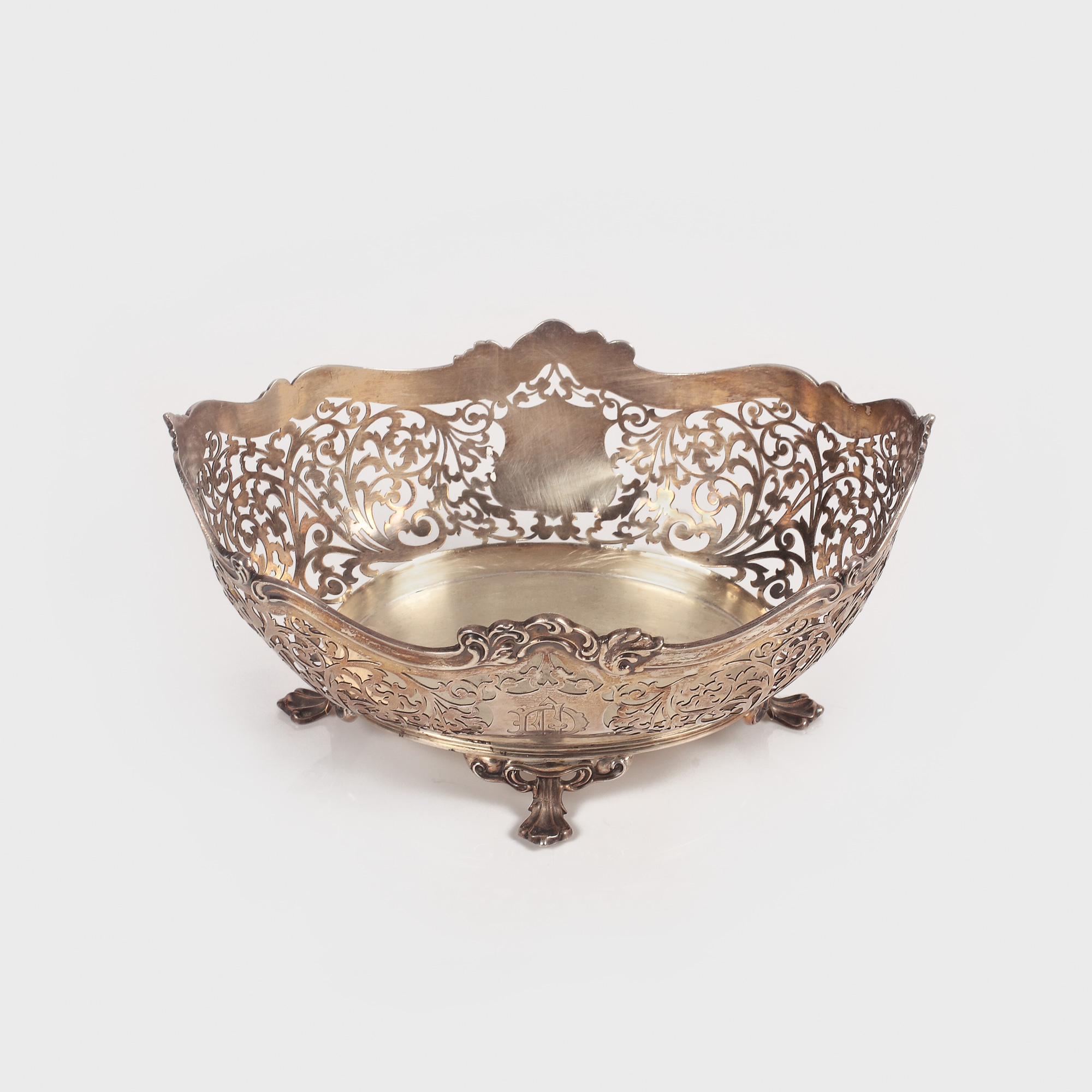 Coș din argint Atkin, probabil pentru pâine, stil Victorian, cca. 1904