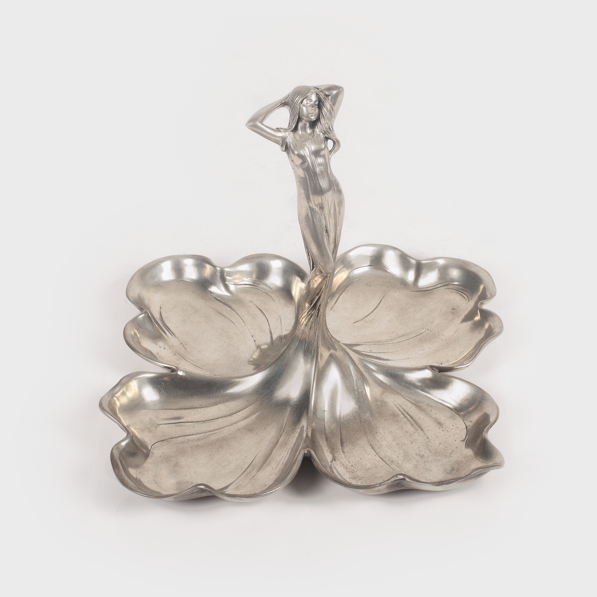 Fructieră argintată WMF, designer Achille Gamba, stil Art Nouveau, decorată cu naiadă, cca. 1920