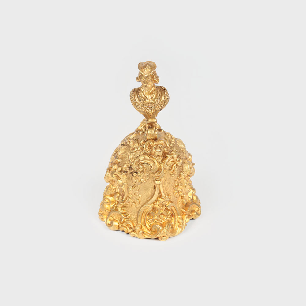 Clopoțel din bronz, bogat decorat, sfârșitul sec. XIX, piesă de colecție