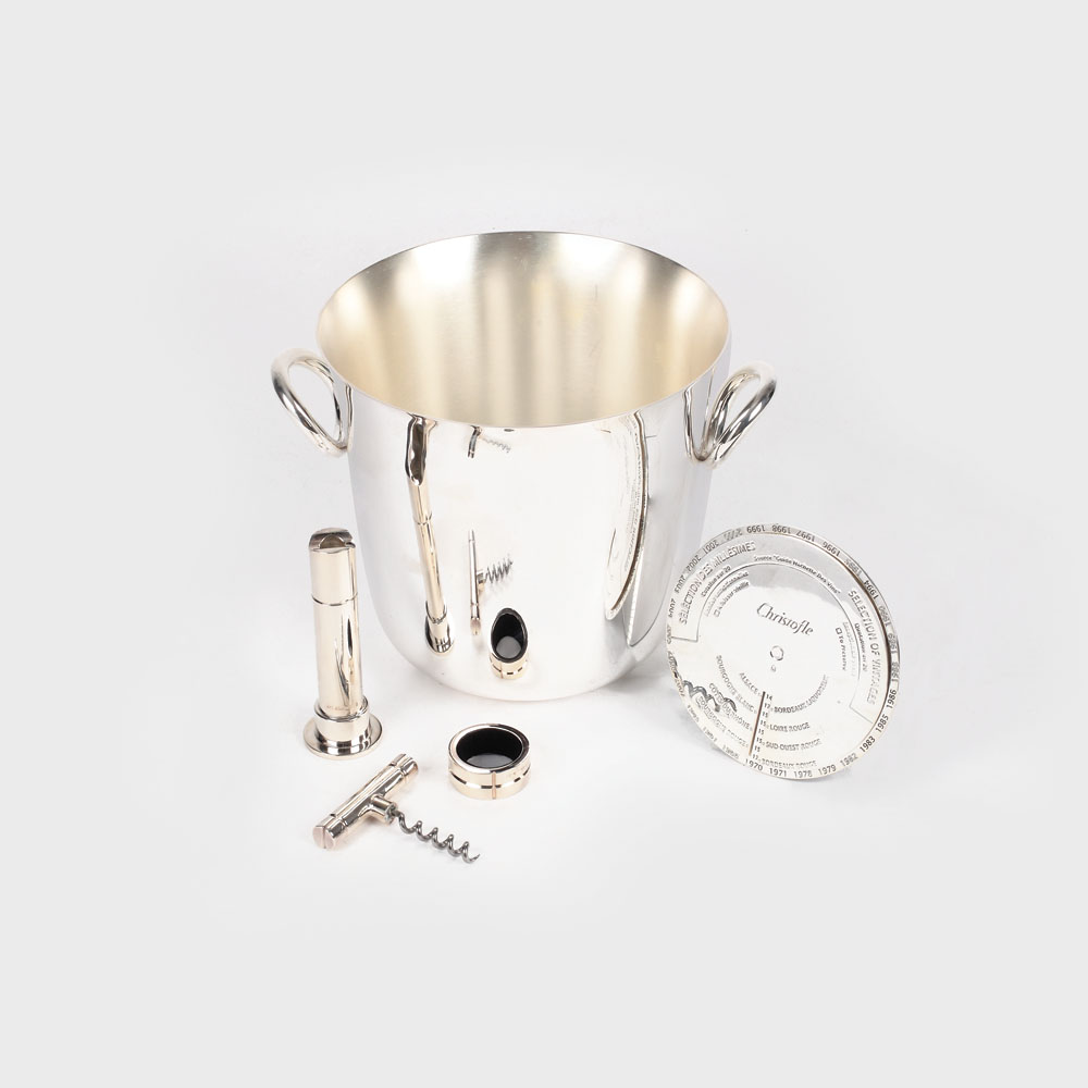 Set de accesorii argintate Christofle pentru servit vinul - frapieră, tirbușon și indicator de calitate (wine bottle coaster), design contemporan
