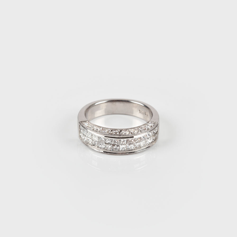 Inel Art Deco din aur alb, pavat cu diamante