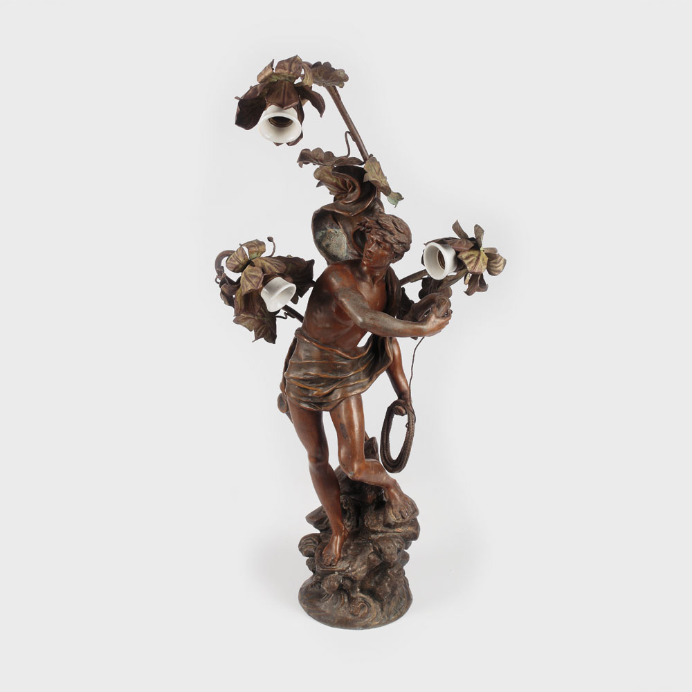 Lampă Art Nouveau cu trei lumini, sculptată de Emile Bruchon sfârșitul sec. XIX