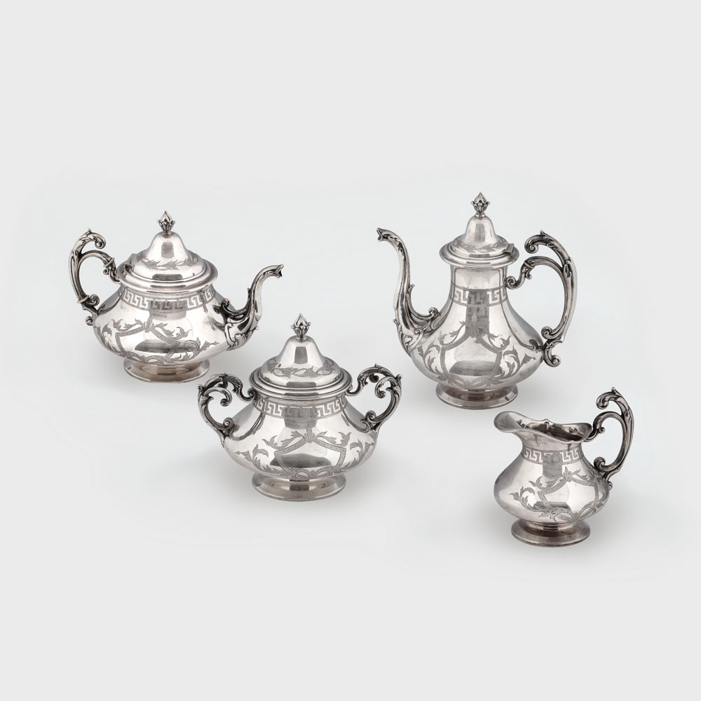 Elegant serviciu de ceai şi cafea, din argint Alphonse Debain, decorat cu meandru grec, cca. 1911