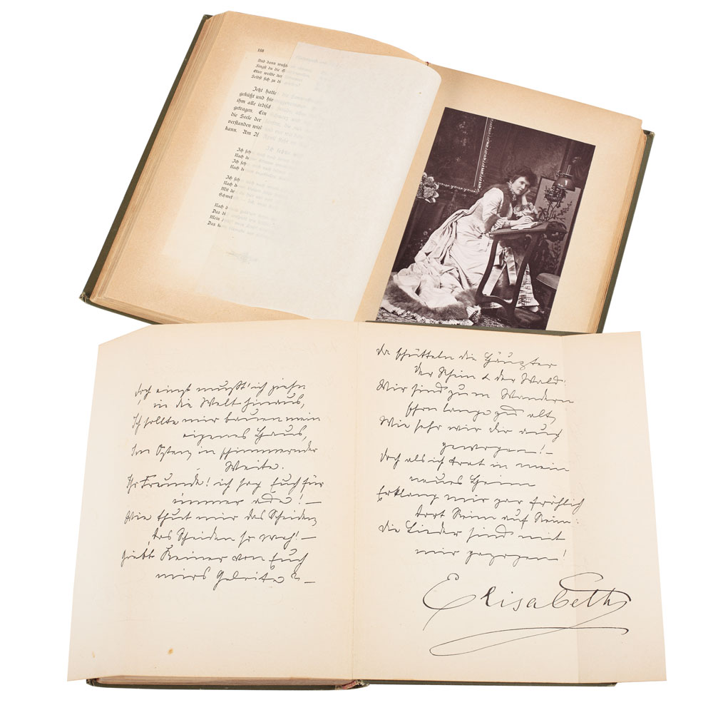 Natalie Freun von Stadtelberg, "Aus Carmen Sylva's Leben" (Din viața Carmen Sylva), cu patru fotografii originale incluse și dedicația olografă a reginei, 1886