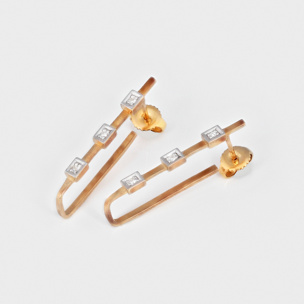 Pereche de cercei Art Deco cu 3 diamante