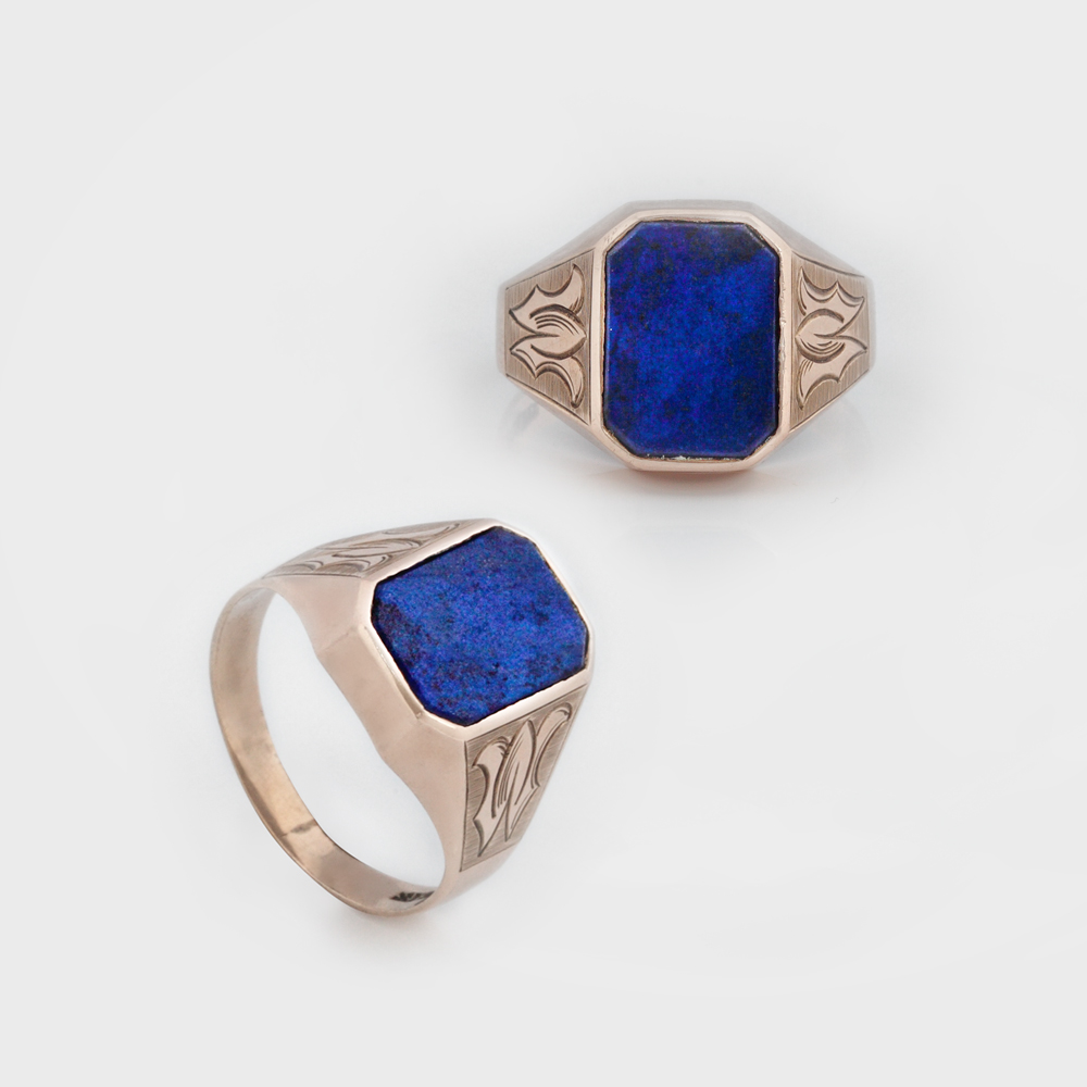 Inel bărbătesc din aur, decorat cu lapis-lazuli