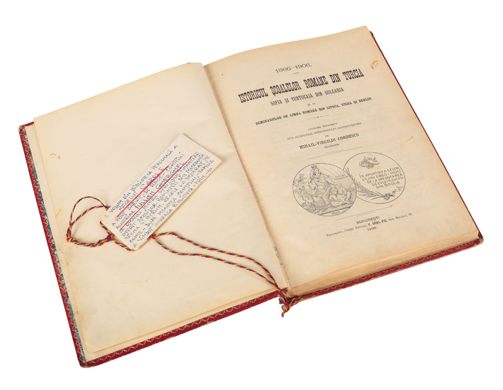 Mihail-Virgiliu Cordescu, "Istoricul școalelor române din Turcia", București, 1906; volumul i-a aparținut regelui Carol I și a fost dăruit de către rege contelui român, supus austriac, Iullien Gherghel