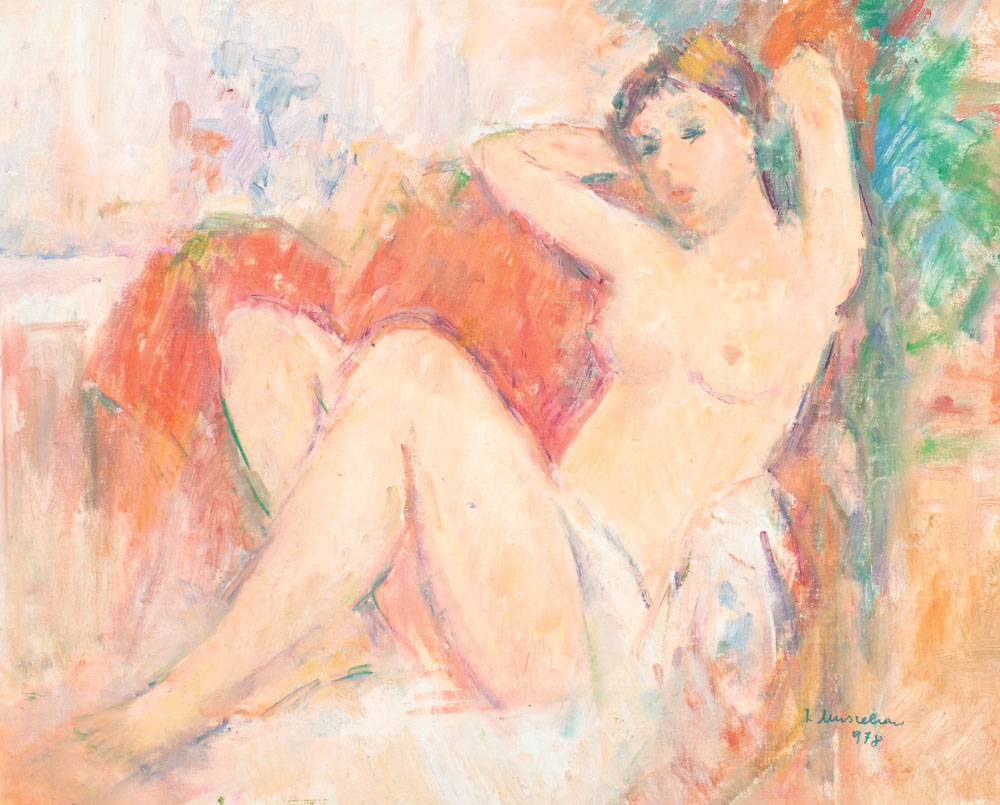 Nud pe sofa