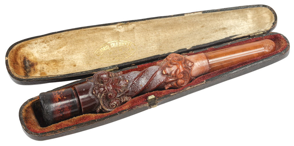 Port-țigaret din obsidian și chihlimbar, sfârșitul secolului XIX, în etui original, piesă de colecție
