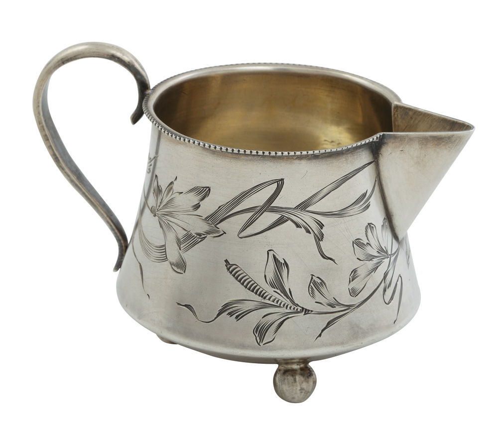 Cremieră din argint, decorată în manieră Art-Nouveau, cca 1899
