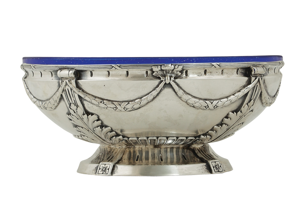 Bol din argint Koch & Bergfeld, decorat cu frunze de acant, cca 1900
