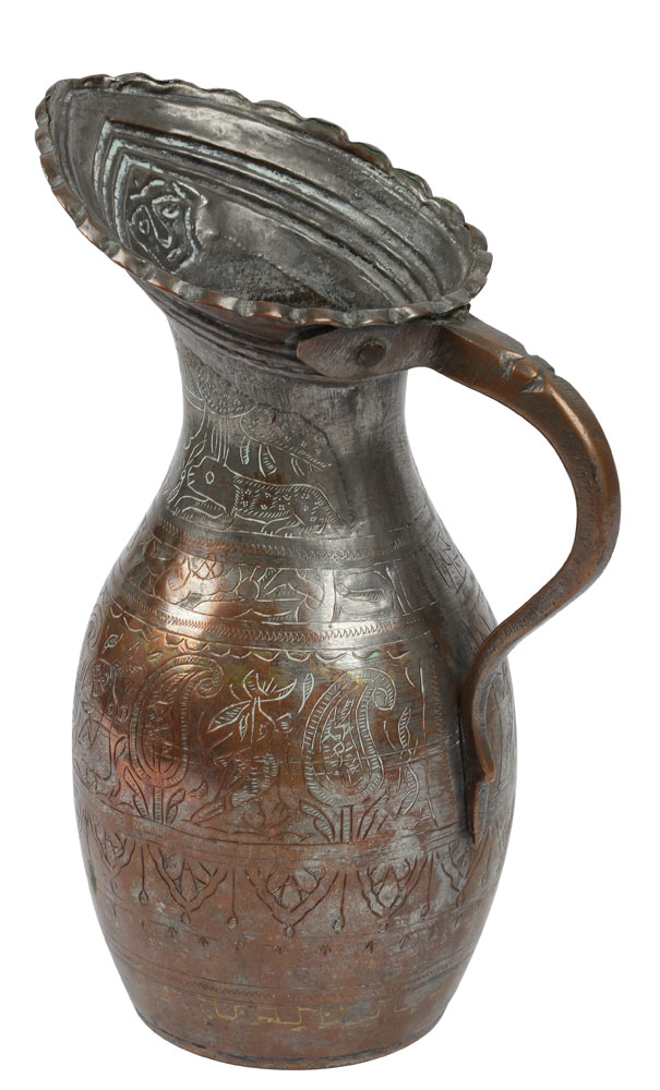 Carafă de apă sau vin, bogat decorată, atelier sud-dunărean, sec. XVIII