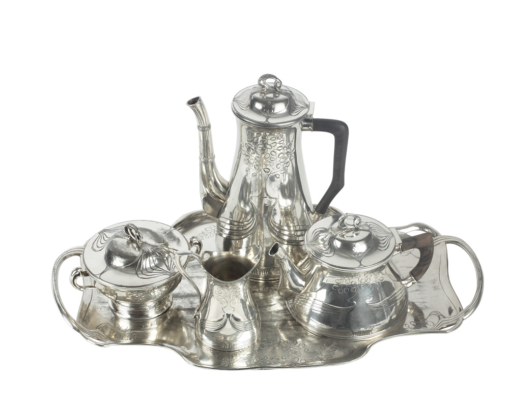 Serviciu german de cafea (sau ceai), decorat cu motive vegetale, cca 1905