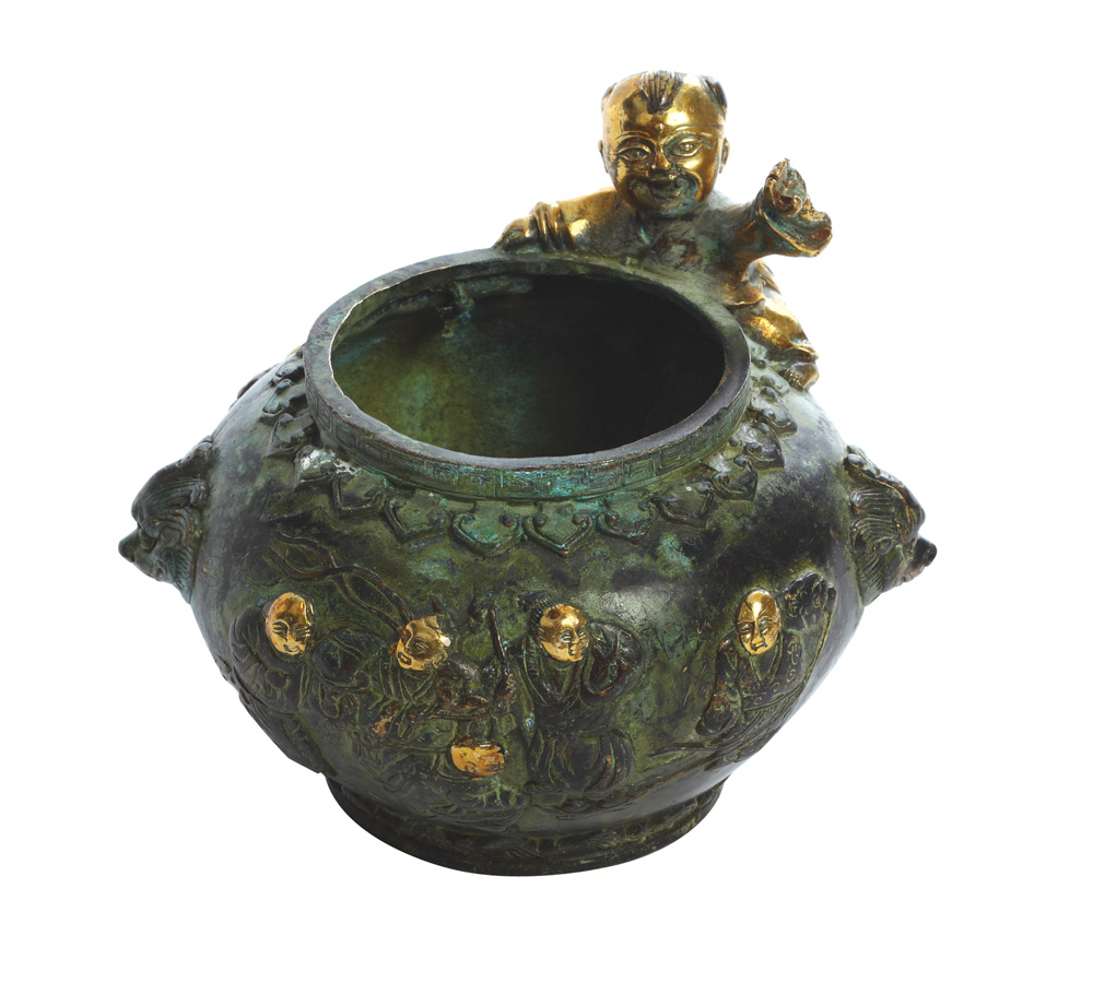 Bol din bronz, posibil brule-parfum, decorat cu jocuri de copii șaolini