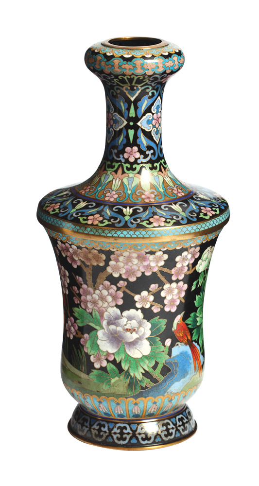 Vas cloisonné decorat cu flori de cireș și pasăre de foc