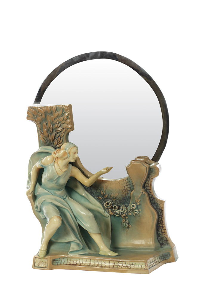 Oglindă de masă 'Vanity', decorată cu scenă de grădină, designer Theodore Khuen, cca 1900
