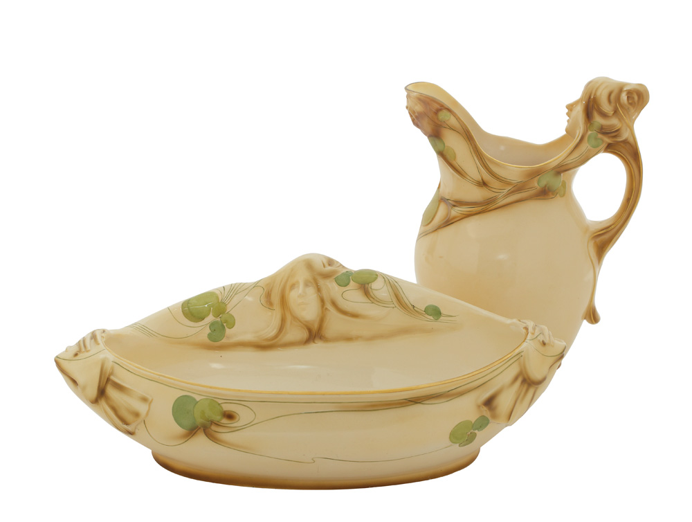 Serviciu de lavoar Art Nouveau, decorat cu naiade, cca 1905