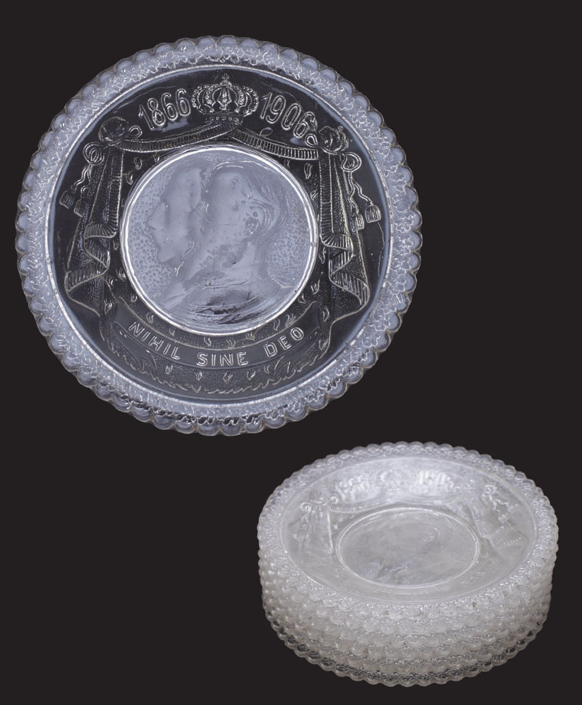 Set jubiliar de 6 farfurioare pentru desert, decorate cu efigii ale regelui Carol I, 1906