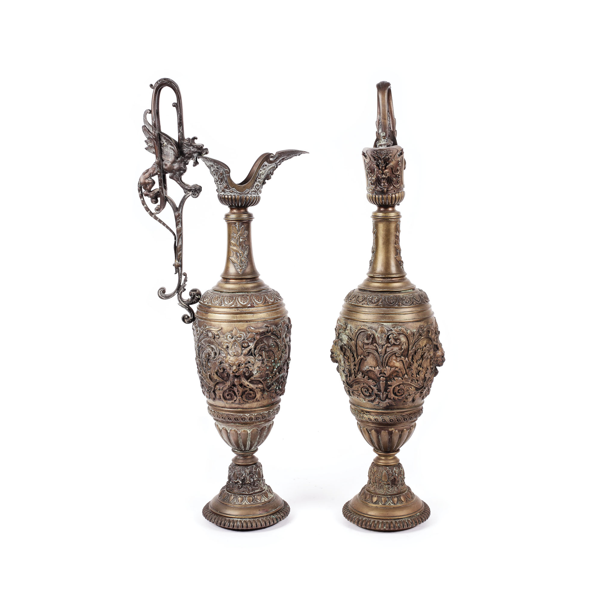 Pereche de vase decorative, din bronz, sfârșitul sec. XIX