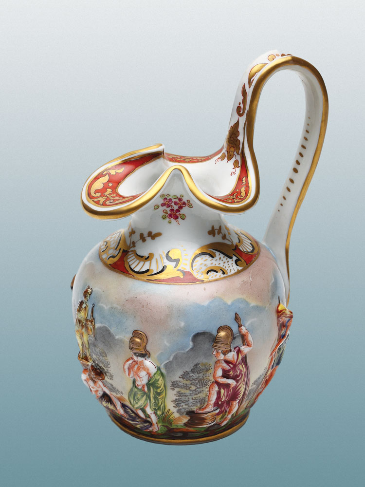 Carafă decorativă în stil Capo di Monte