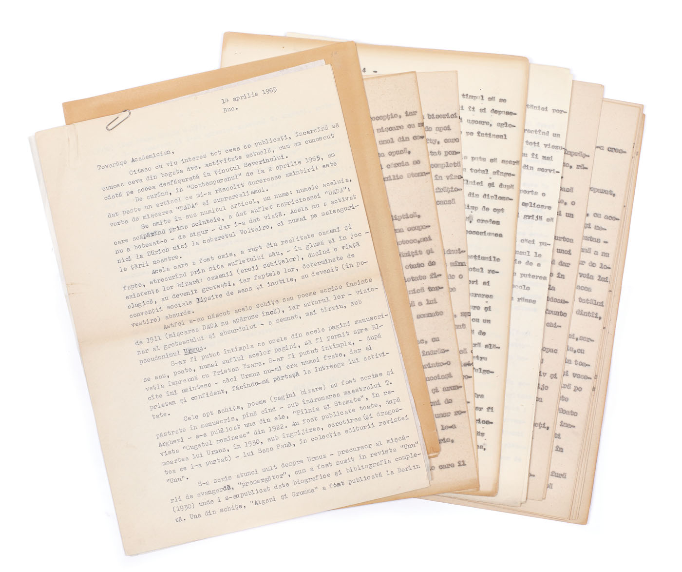 Lot format dintr-o scrisoare trimisă de Eliza Vorvoreanu (sora lui Urmuz), către academicianul George Oprescu, referitoare la publicarea textelor lui Urmuz, redactate în 1911, răspunsul academicianui George Oprescu către Eliza Vorvoreanu, cu semnătura olografă a academicianul și scrieriile dactilografiate ale lui Urmuz, București, 1965 (39 file)