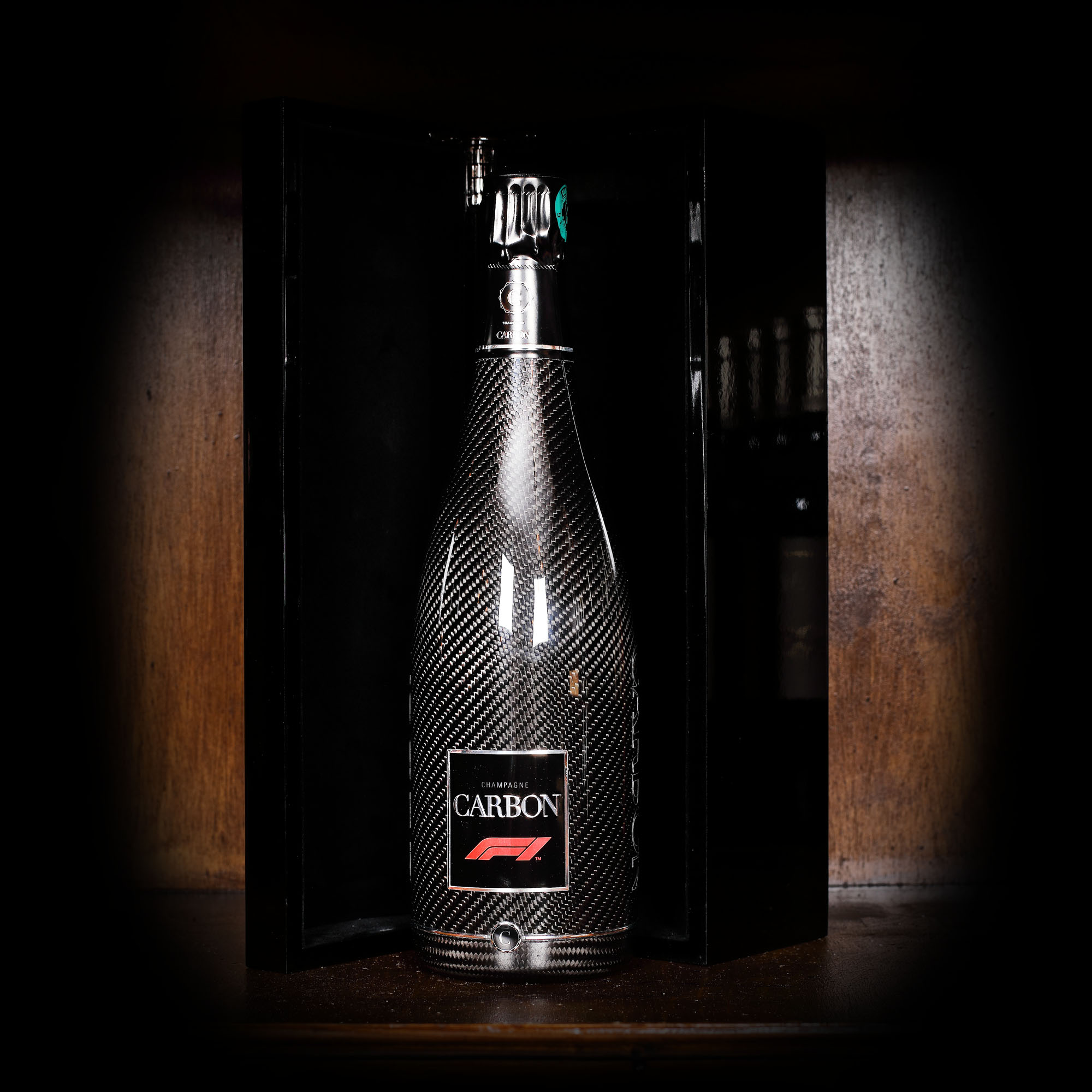 Cuvée Carbon F1 Brut, în cutie de lux, 1st x 75cl