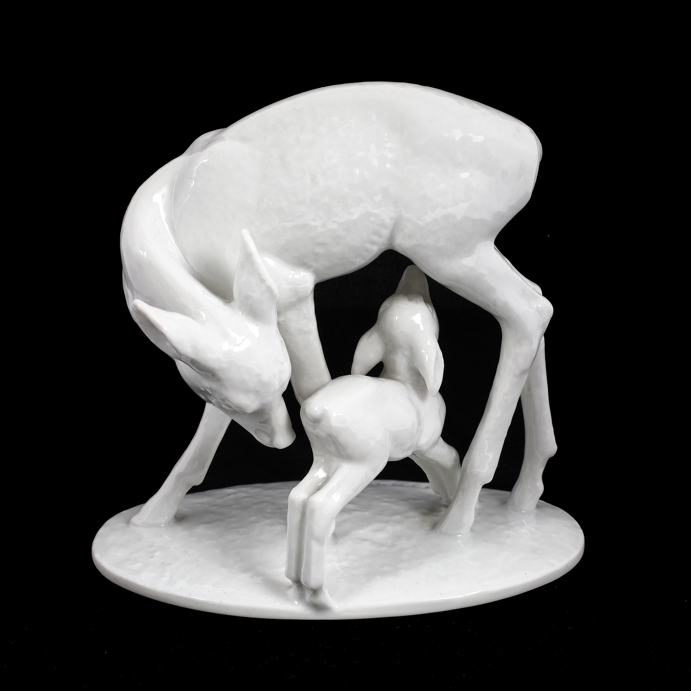 ”Căprioara și puiul” - statuetă Art Deco, din porțelan Rosenthal, design Rudolf Rempel, cca. 1935