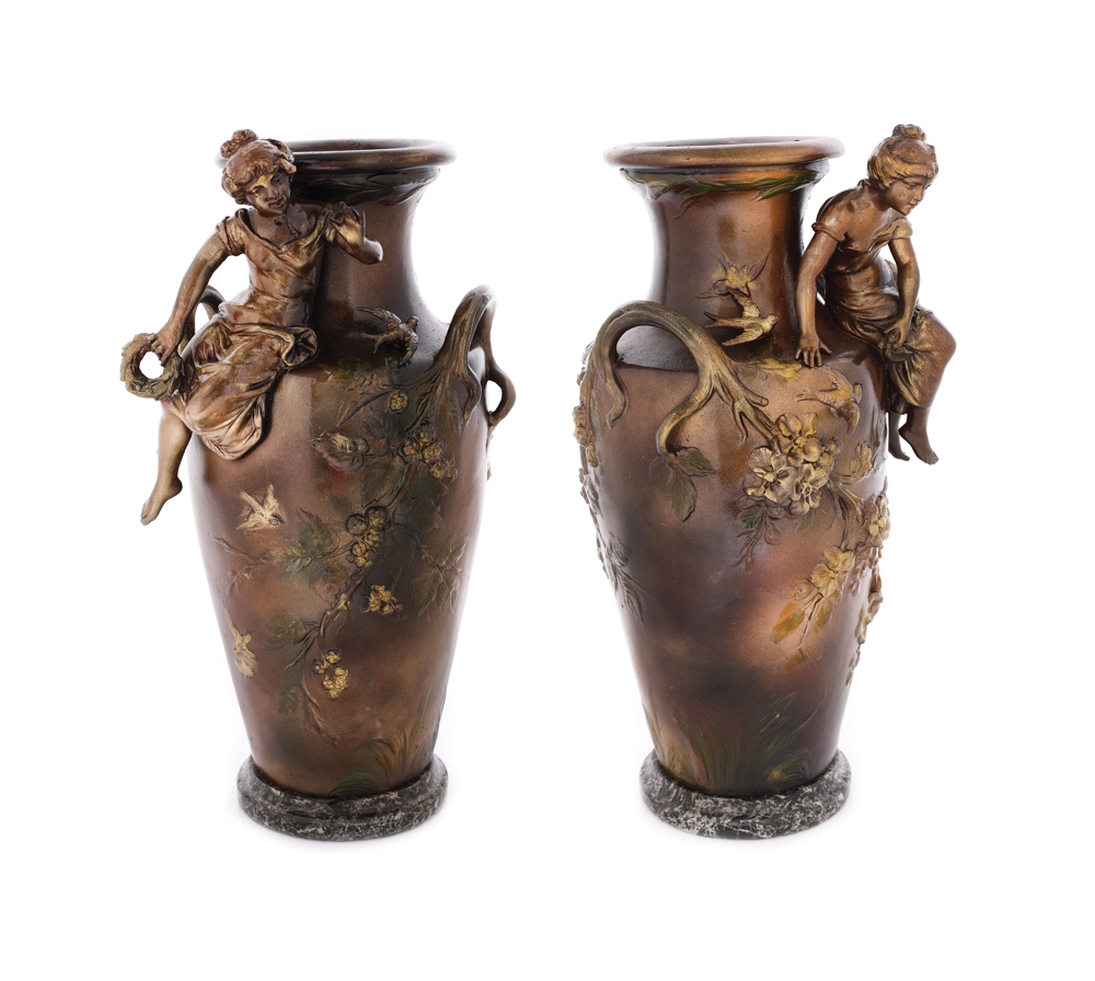Pereche de vase Louis et François Moreau, Art Nouveau, din bronz doré patinat și pictat cu email, cca. 1890