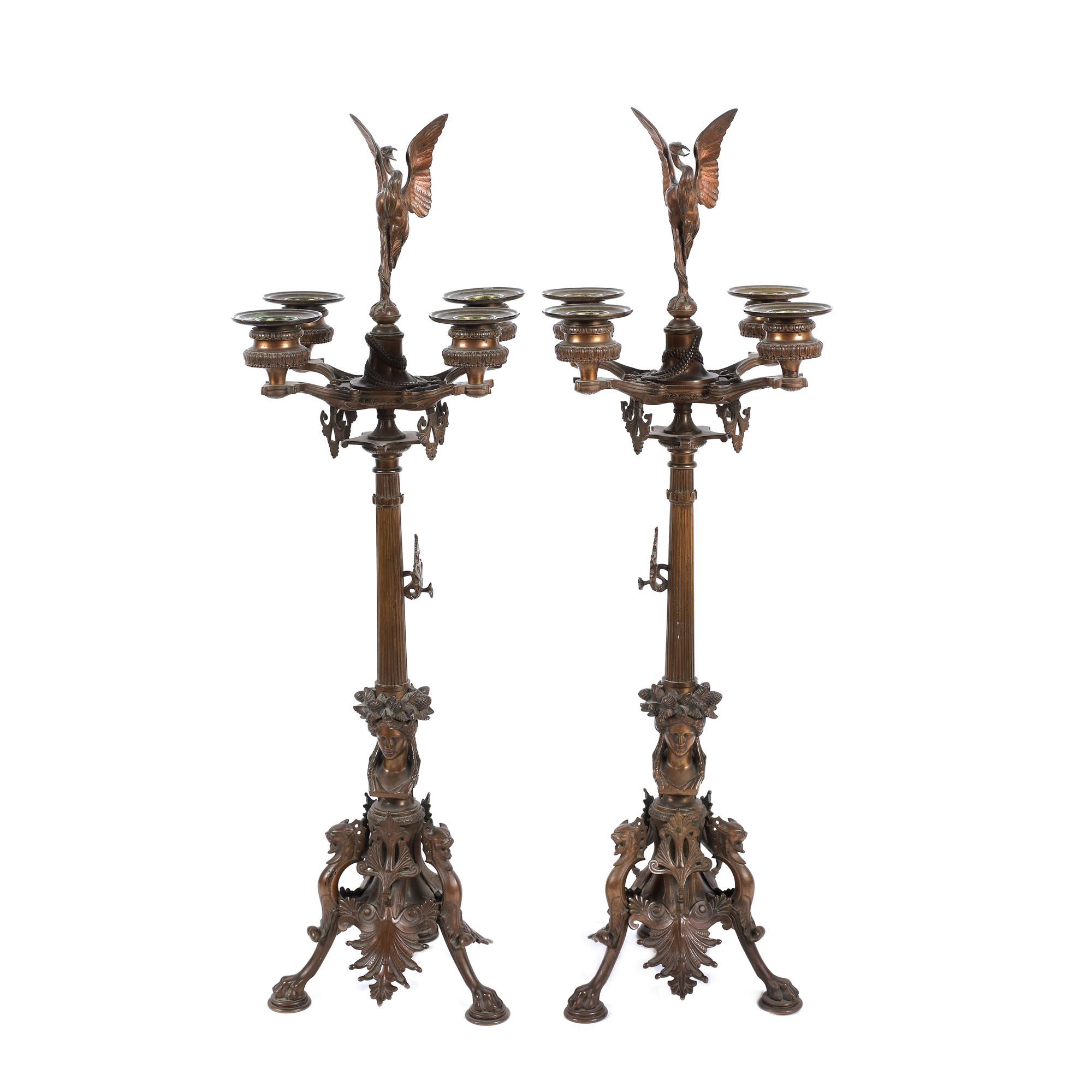 Pereche de sfeșnice Barbedienne din bronz patinat, design atribuit Antoine-Louis Barye, în manieră Empire, cca. 1860