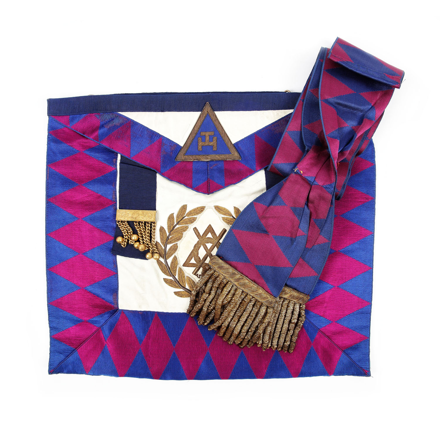 Lot format din şorţ masonic de maestru şi lentă a ritului de York, Londra