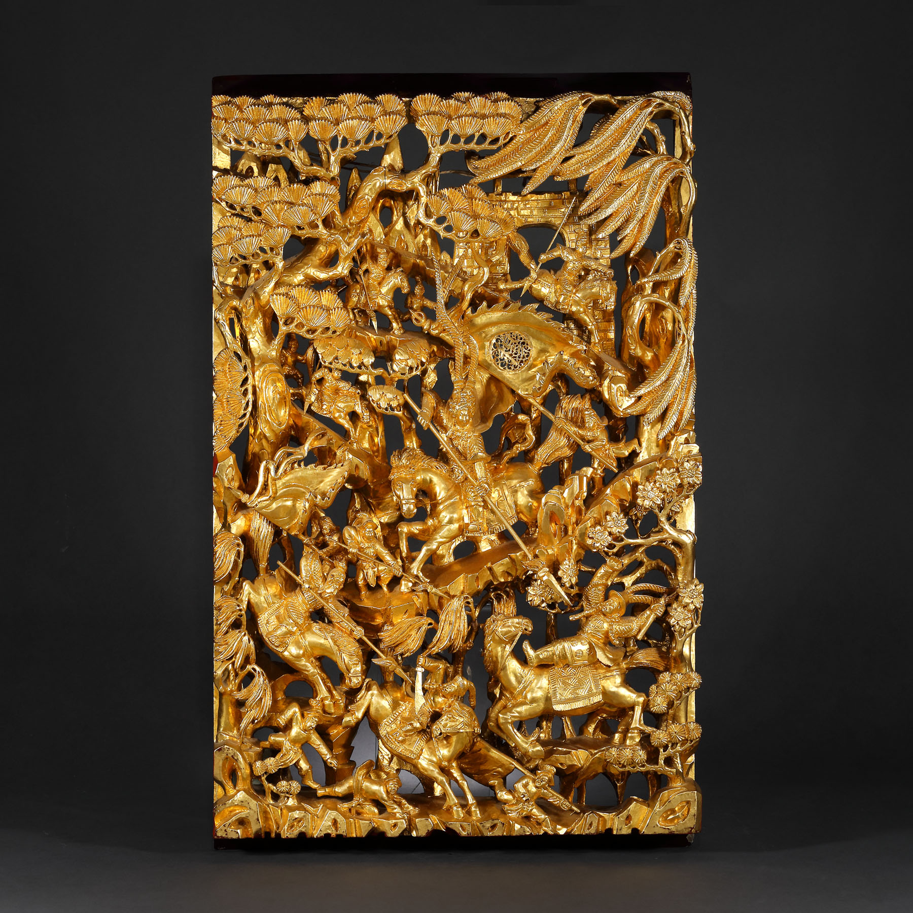 Exotic wood decorative illustrating battle scenes, Qing Dynasty, China, the end of the 19th century