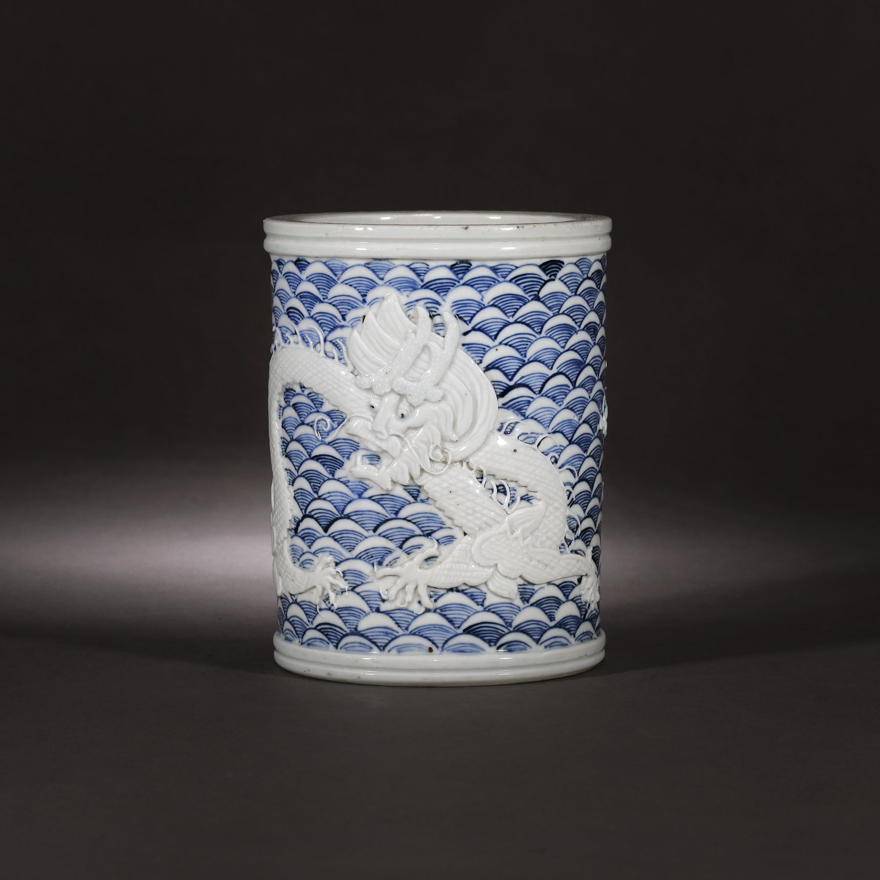 Brushpot decorated with the ”dragon chasing flaming pearl” motif, Wang Bingrong Zuo mark, the Qing Dynasty Period, China, 19th century