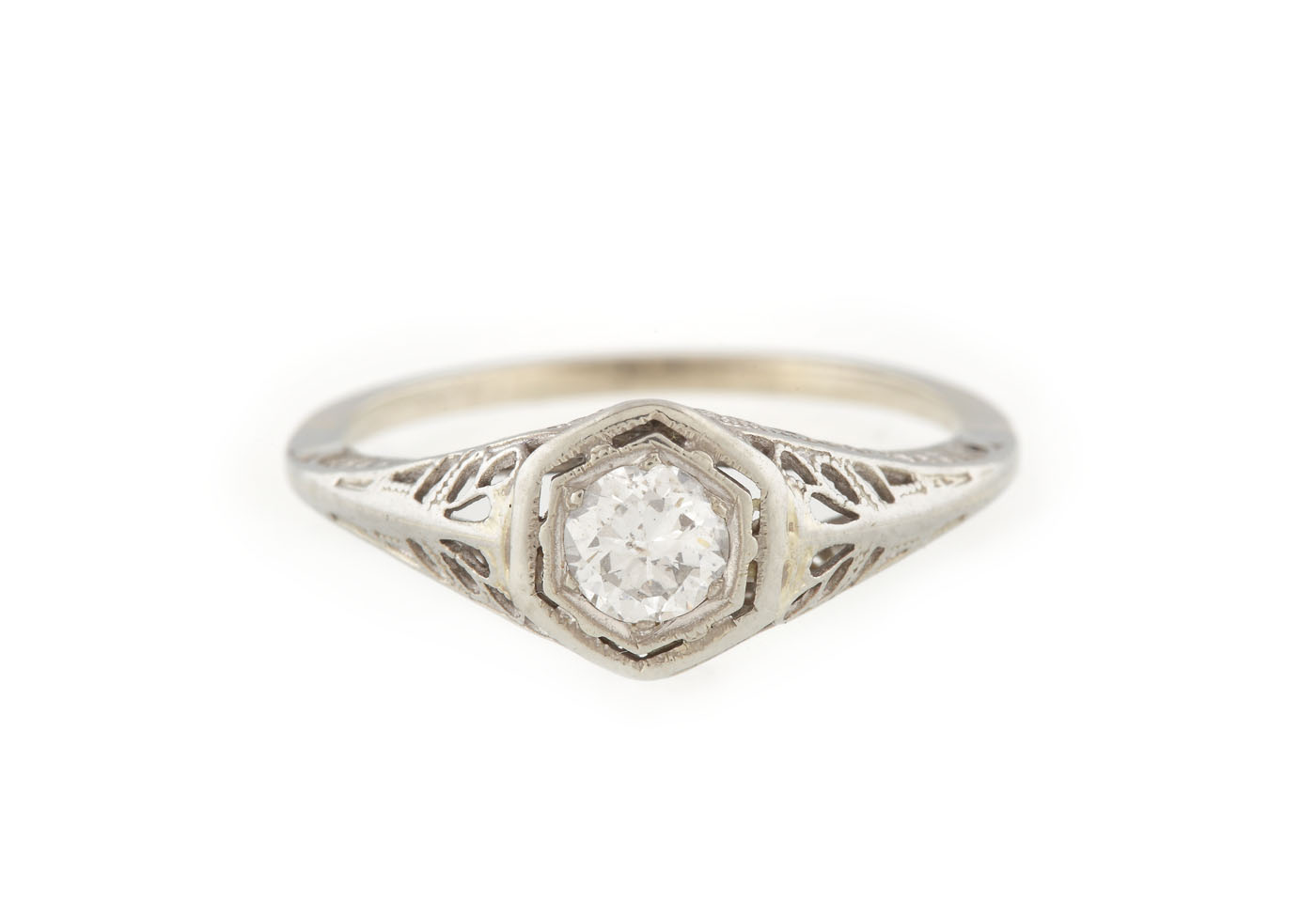 Inel Edwardian din aur alb, ornat cu diamant