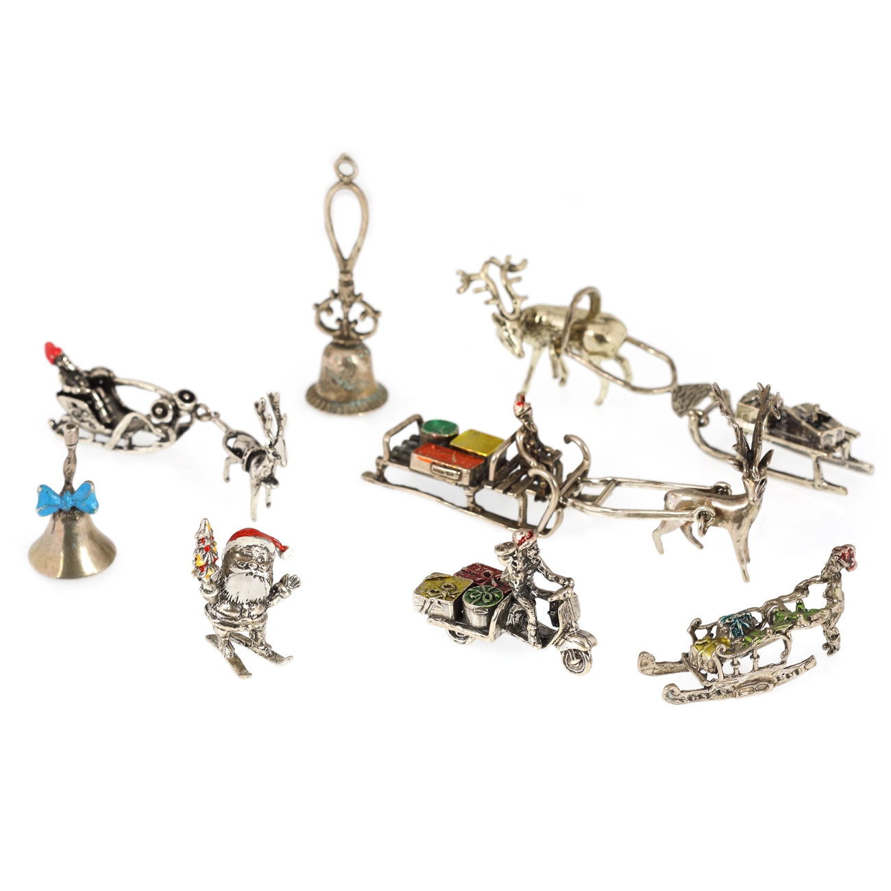 Colecție din argint, compusă din opt miniaturi specifice Crăciunului, ornate cu email