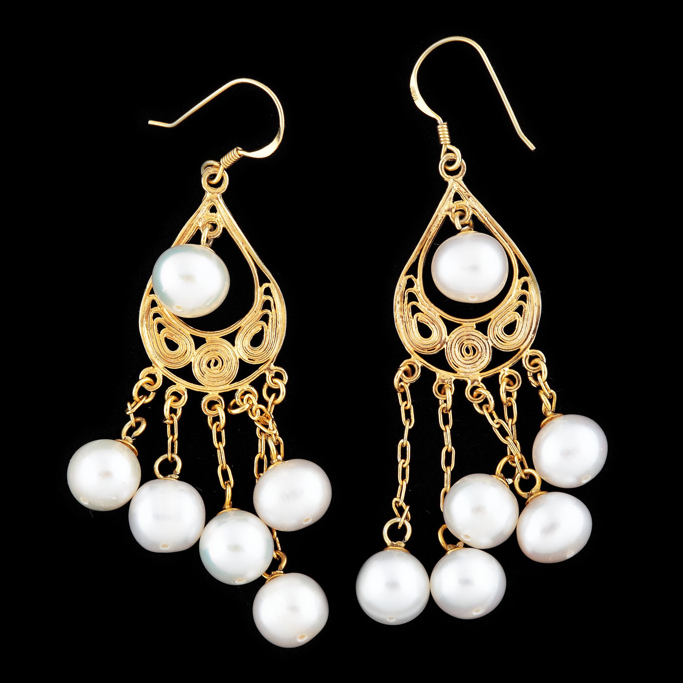 Pair of gilded silver earrings crafted in filigree, ornate with pearls