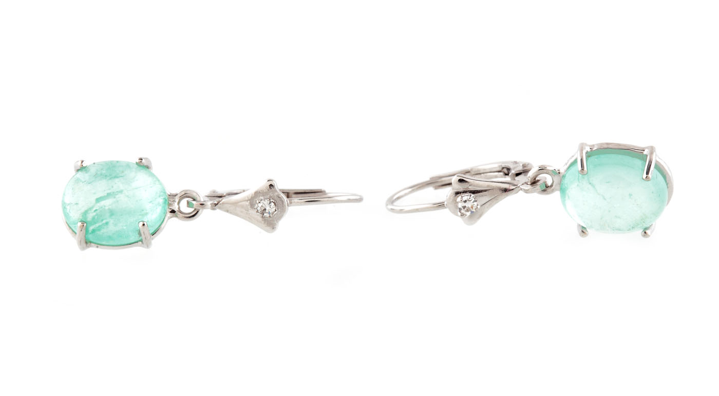 Pair of white gold earrings, decorated with emeralds and diamonds