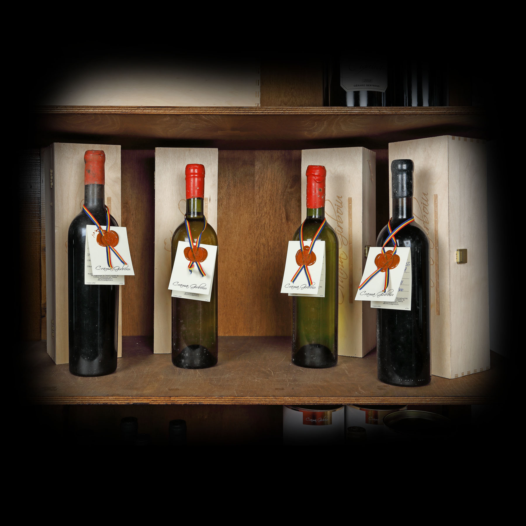 2009 - an de Vinotecă la Crama Gîrboiu, vinuri albe și roșii, Vrancea, 4st x 0,5l