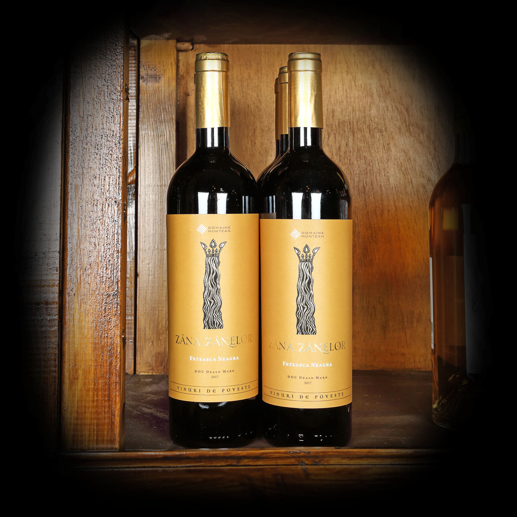 Lot Zâna Zânelor by Domaine Muntean, ediție limitată, Fetească neagră, Dealu Mare, 2017, 6st x 0,75l