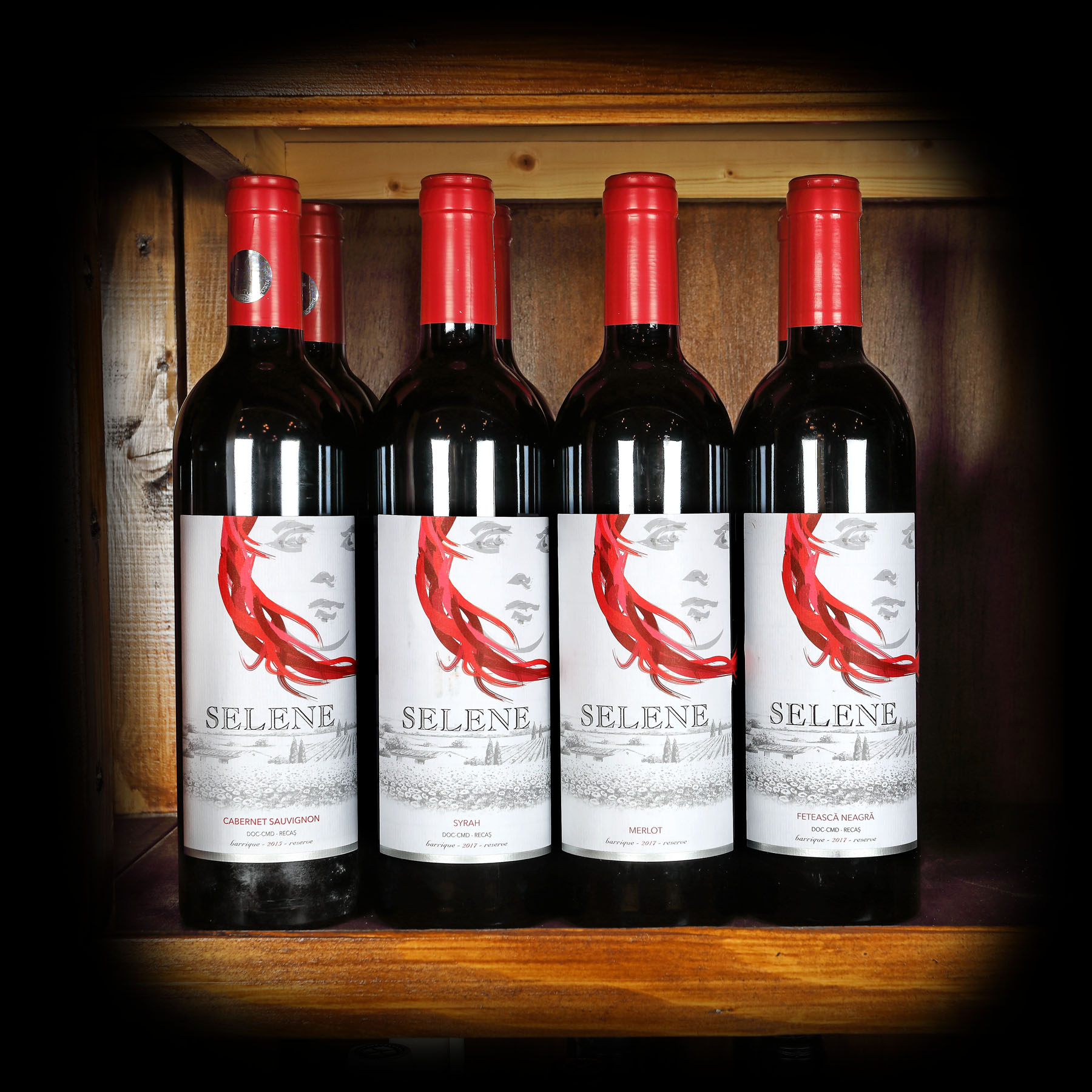 Lot format din 8 vinuri din gama Selene, Recaș, 2015-2017, 8st x 0,75l