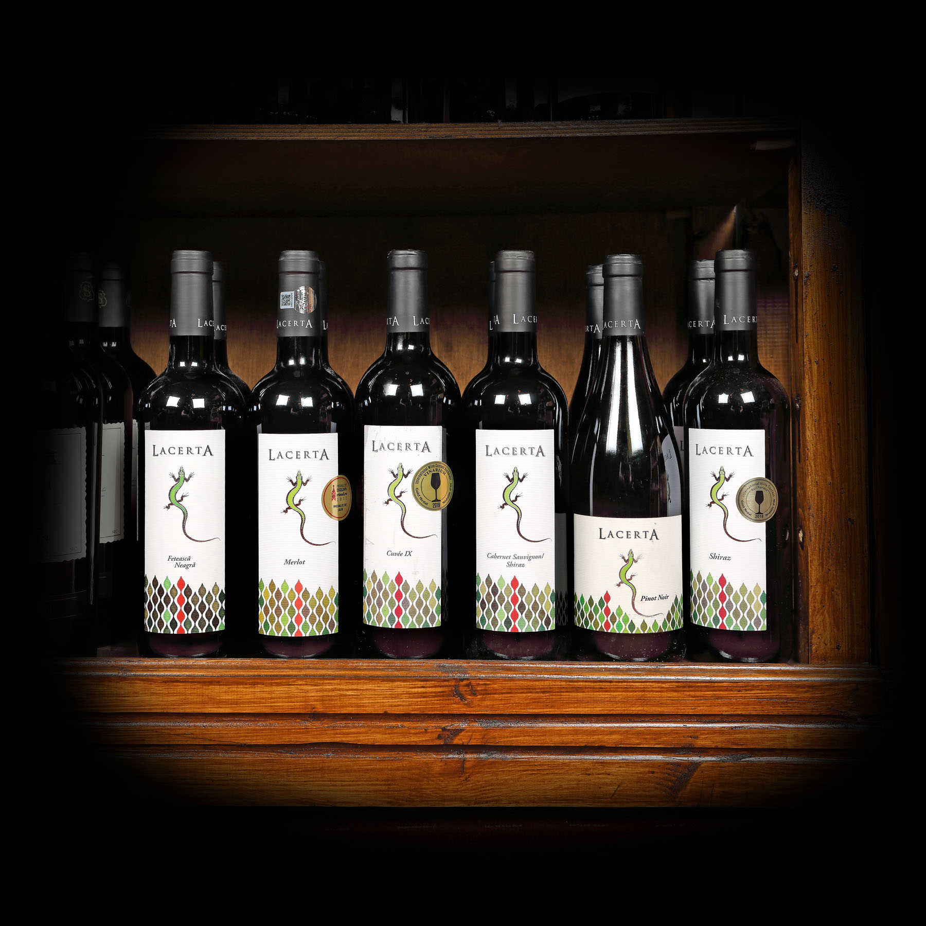 Lotul de vinuri roșii semnate Lacerta, Dealu Mare, 2011-2015, 12st x 0,75l 