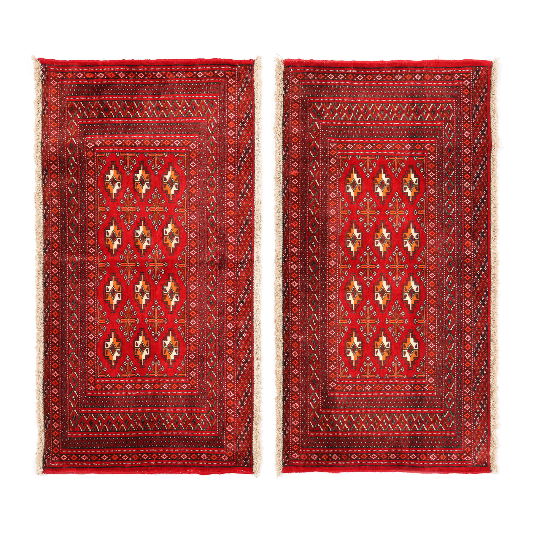 Pereche de covoare Buhara, de mici dimensiuni, din lână, decorate cu motive vegetal-florale, Iran