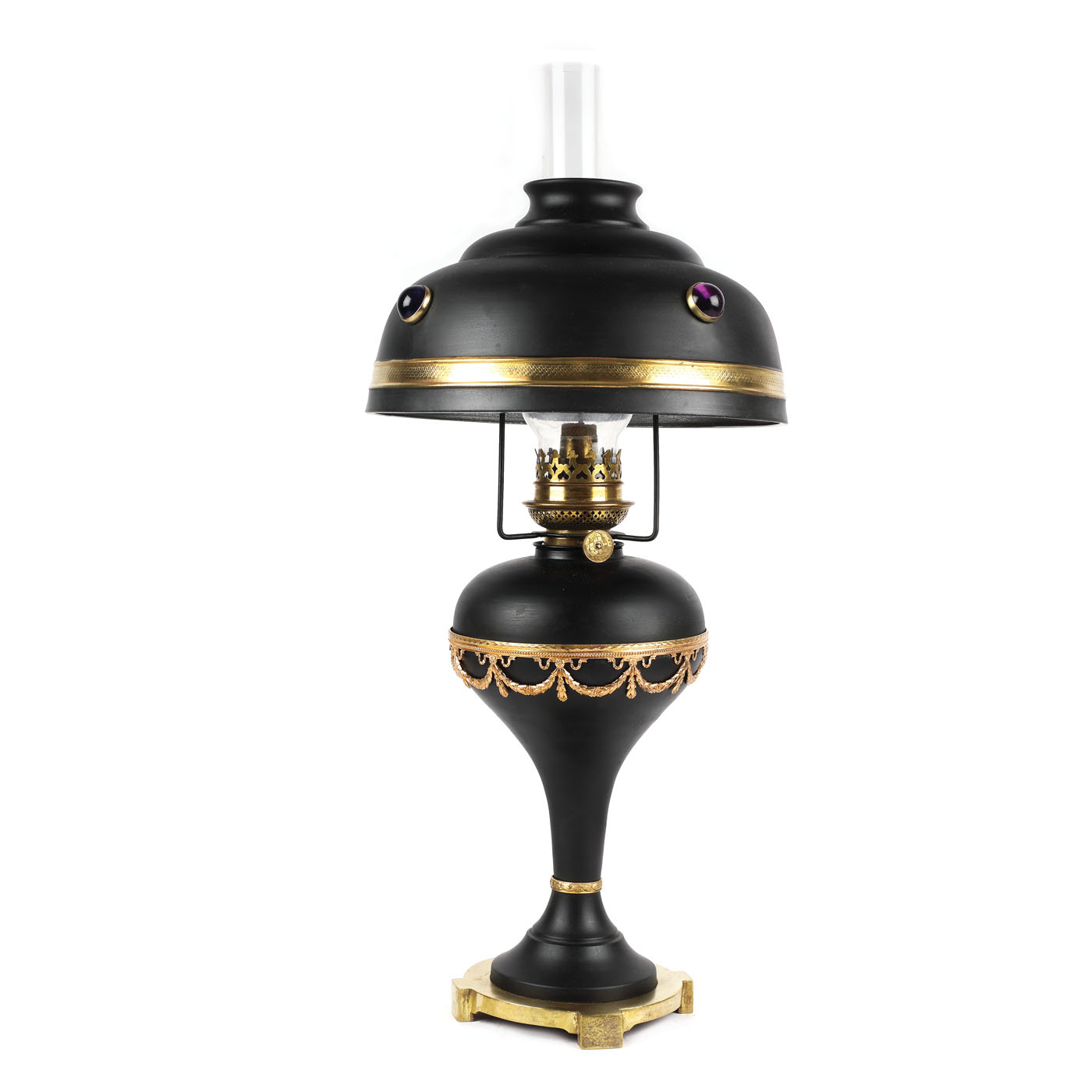 Lampă cu gaz Kosmos, din bronz patinat, decorată cu email, laque de chine și sticlă originală semnată "Matador", ornată cu caboșoane din sticlă colorată, cca. 1880-1890