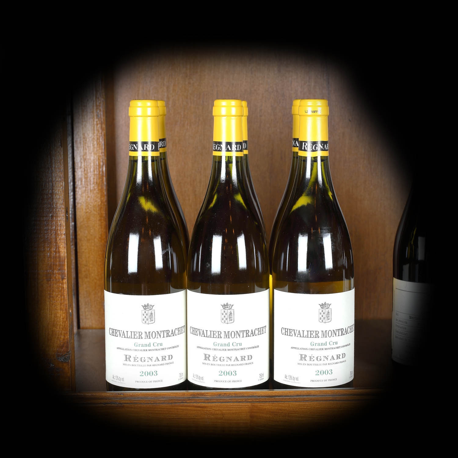 Lot de vinuri Chevalier Montrachet semnate Domaine Regnard, Grand Cru, AOC, 2003, 6st x 0,75l
