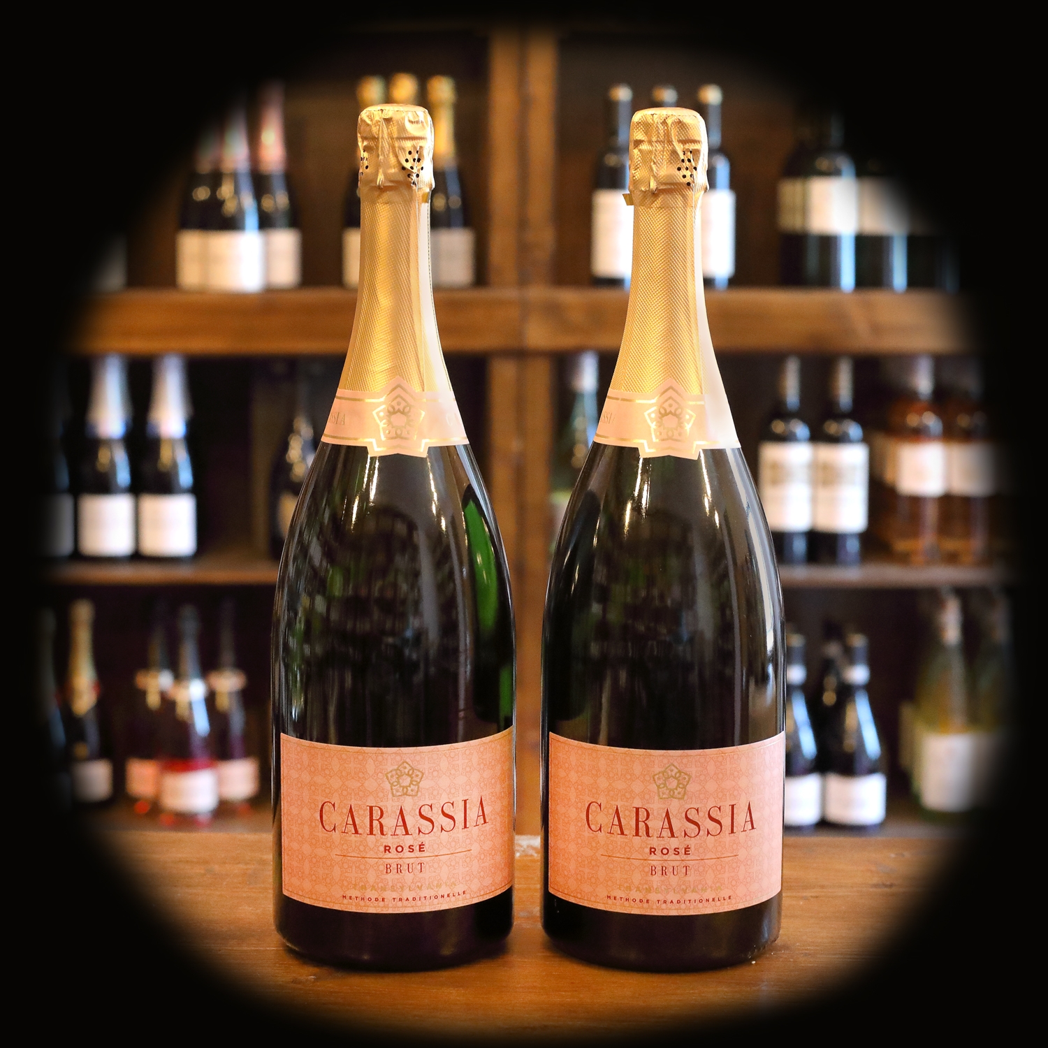 Lot format din 2 vinuri spumante rosé Carastelec, metodă tradițională, Carrasia Rosé din Pinot Noir, an de recoltă 2015, 2st x 1,5l