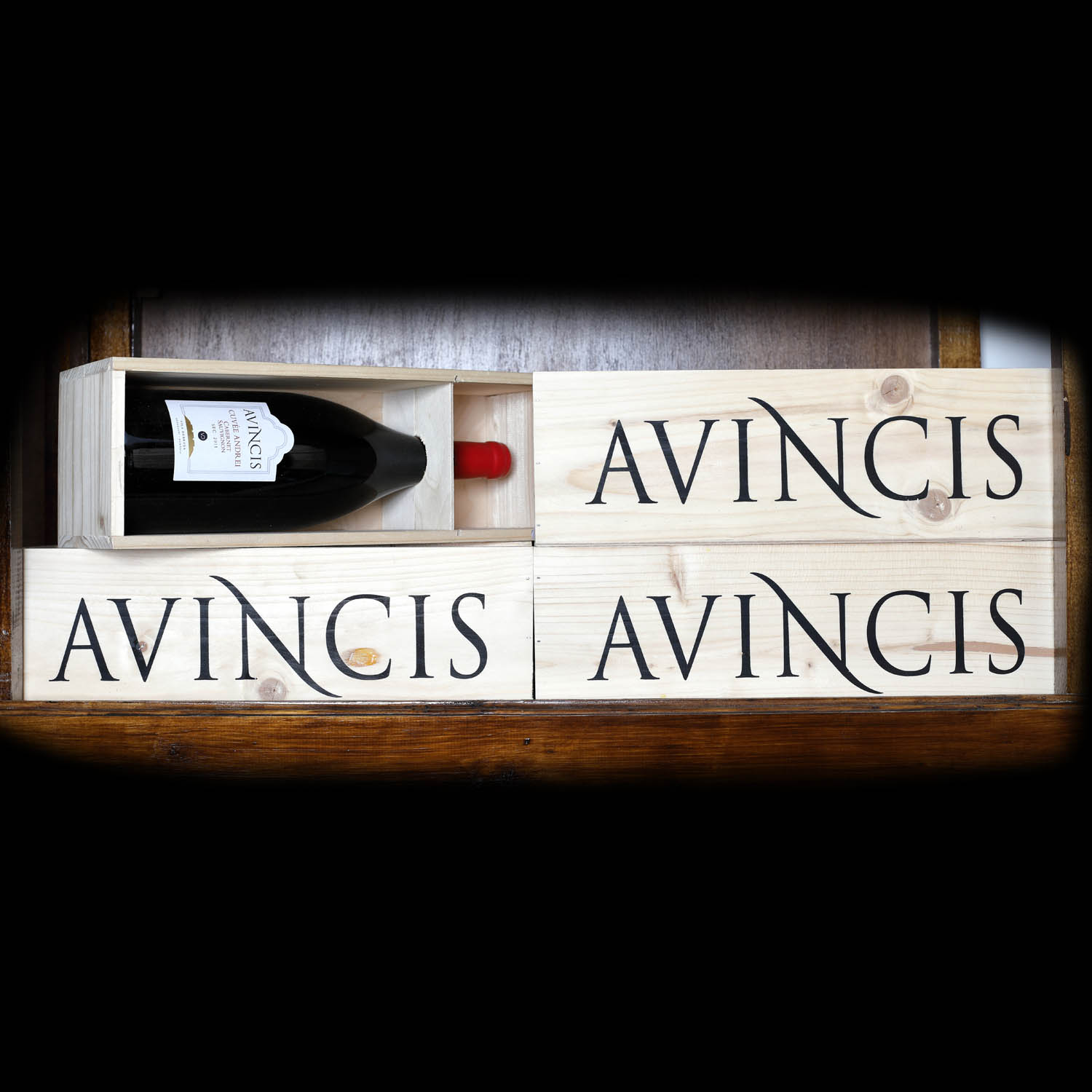 Lot format din 6 sticle de vin roșu, gama Cuveé Andrei, Crama Avincis, Drăgășani, 2011, 6st x 1,5l