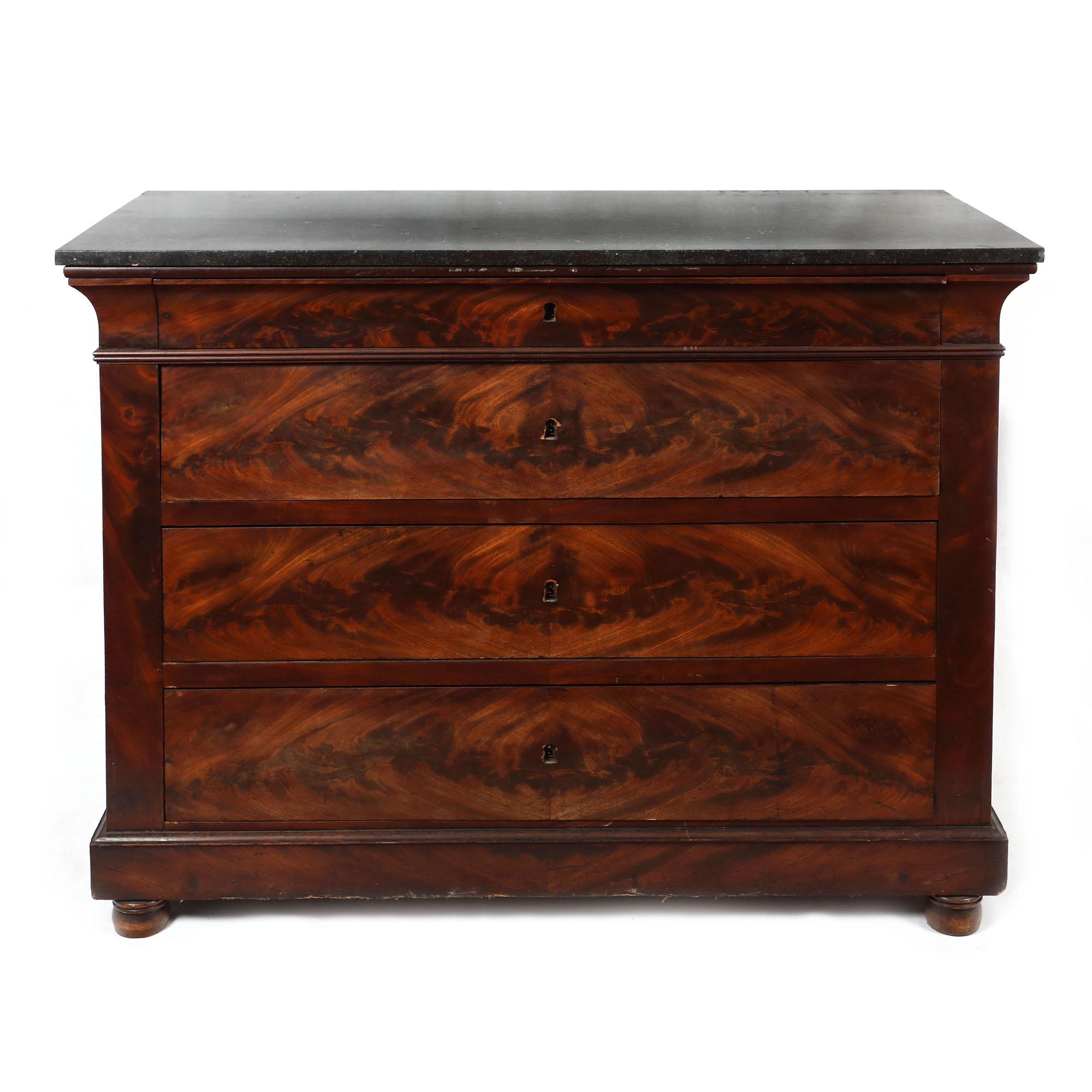 Comodă în manieră Biedermeier, prima jumătate a sec. XX, provine din colecția Prințului Ghica