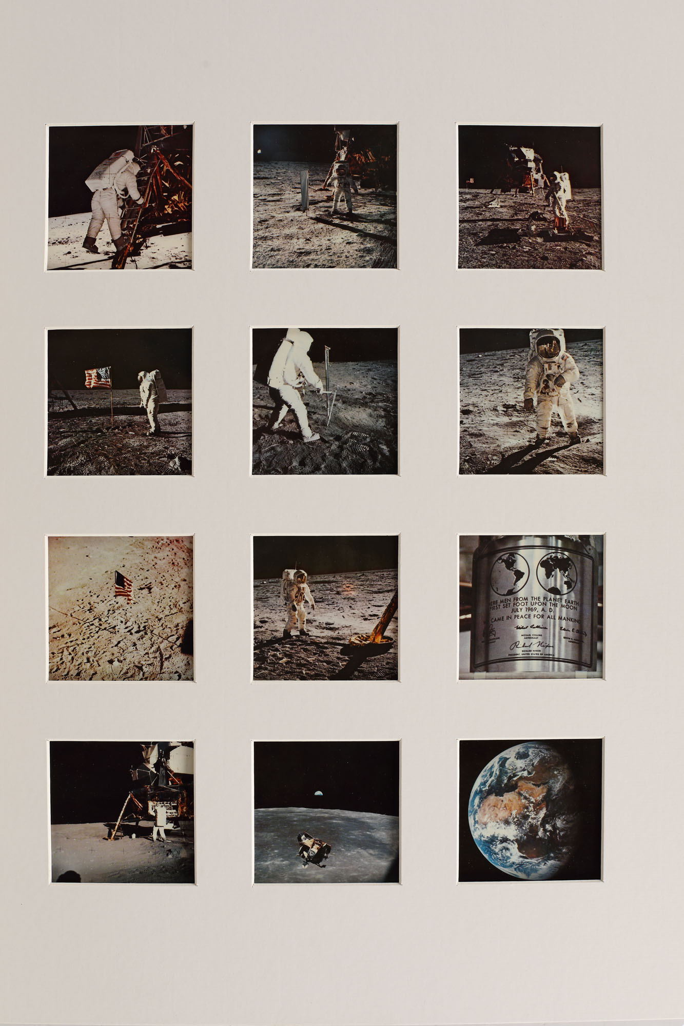 Lot format din 12 fotografii din timpul misiunii spațiale Apollo 11, renumită pentru prima aselenizare, iulie 1969