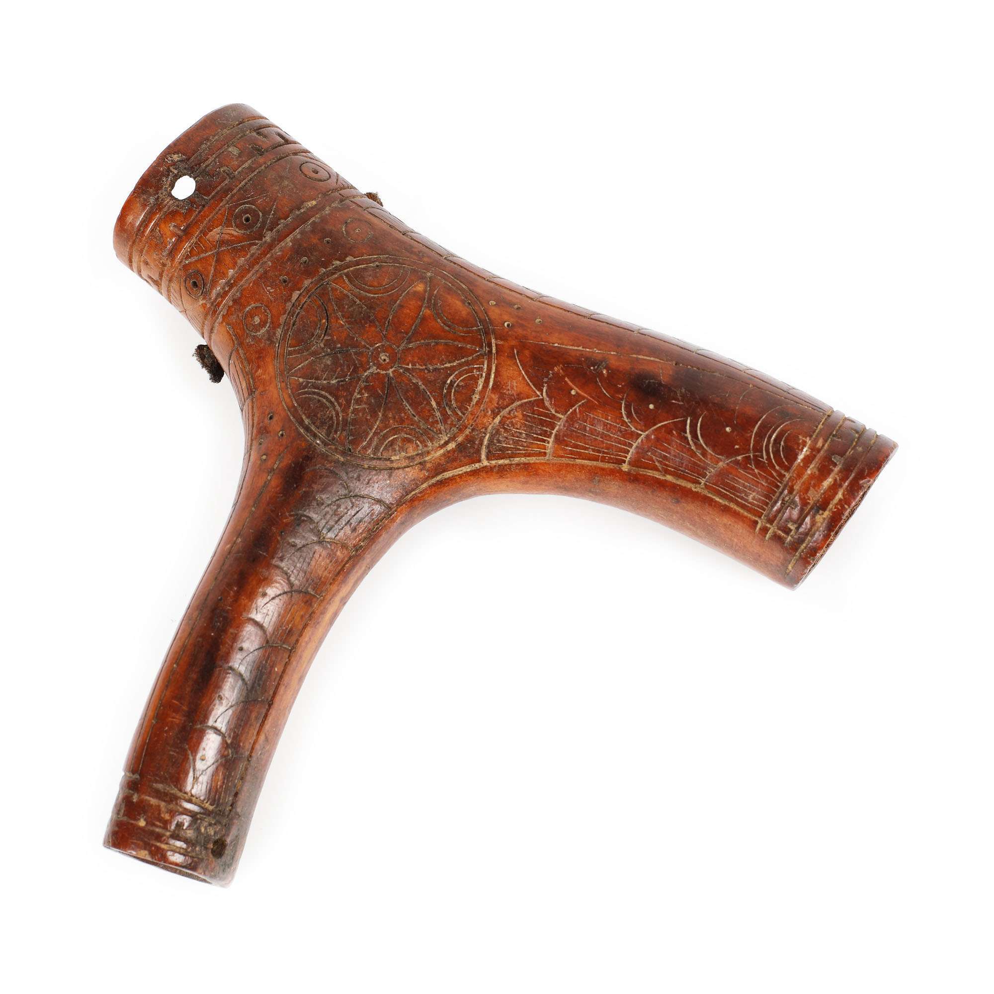 Gunpowder horn, red deer antler, 18th century
