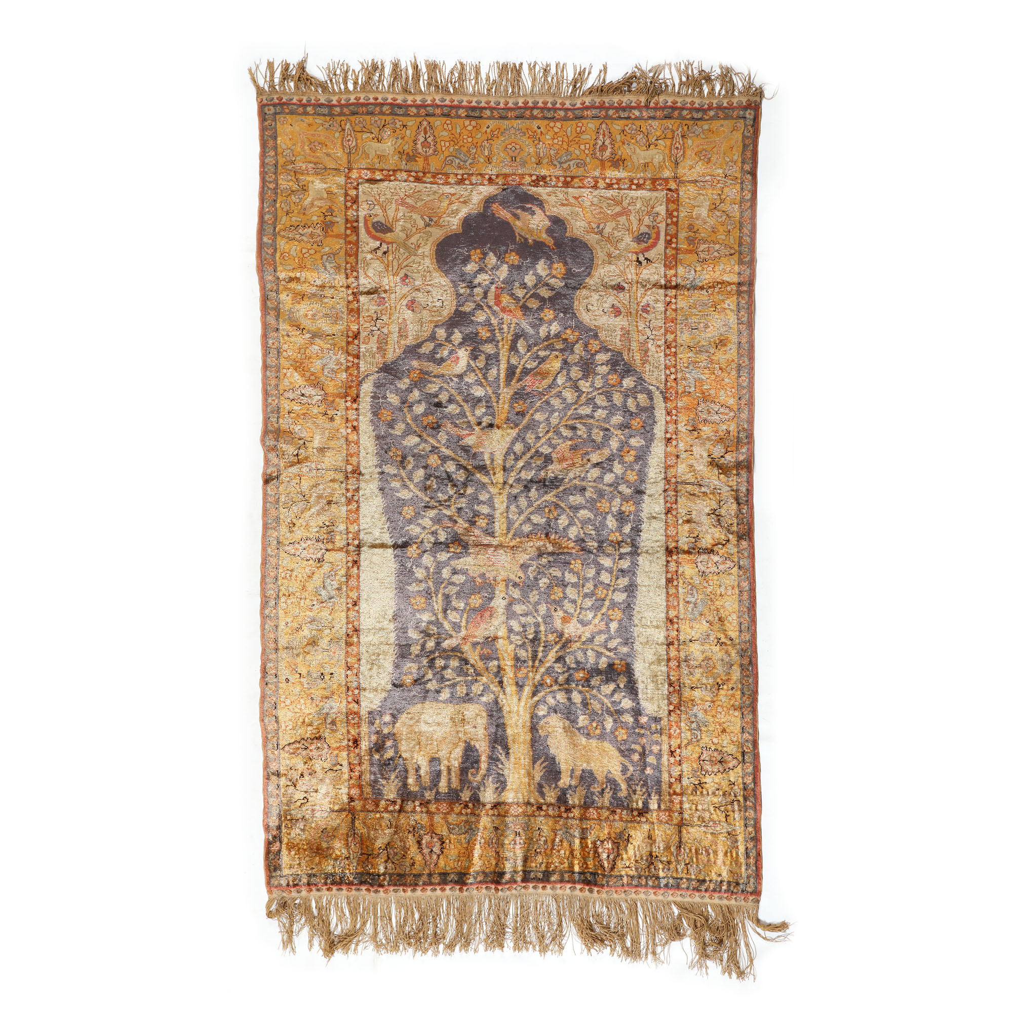 Remarcabil covor Qum din mătase, de rugăciune, decorat cu pomul vieții, elefant, leu și motive aviforme, Iran, mijlocul sec. XX